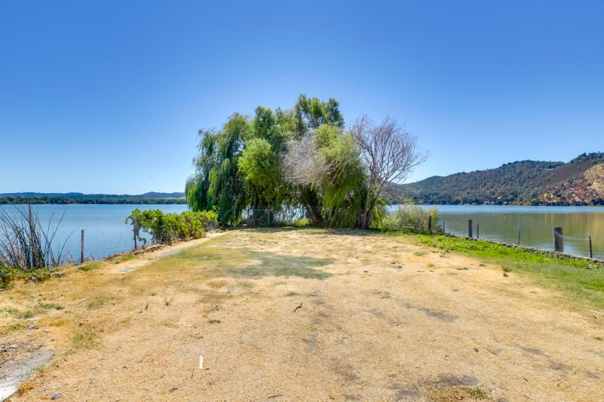 End Unit With Clear Lake Access In Norcal! Apartment Clearlake Exterior photo